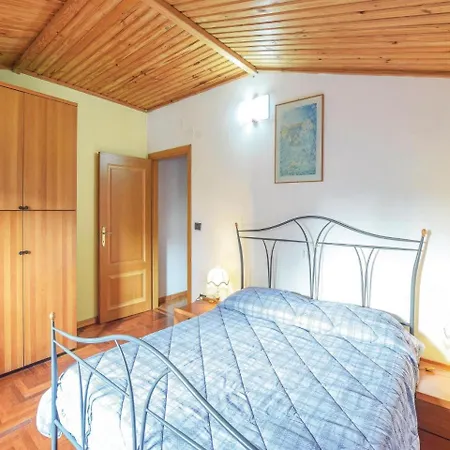 Eight-bedroom Holiday In Fano -pu- * San Costanzo