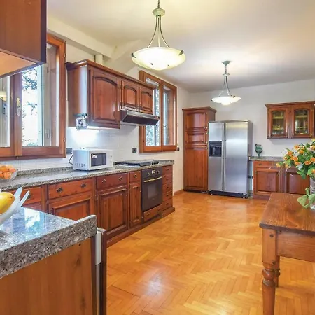 Dom wakacyjny Eight-bedroom Holiday In Fano -pu- San Costanzo