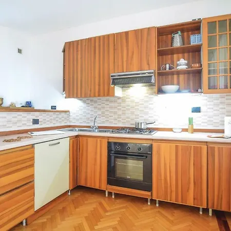 Dom wakacyjny Eight-bedroom Holiday In Fano -pu- San Costanzo